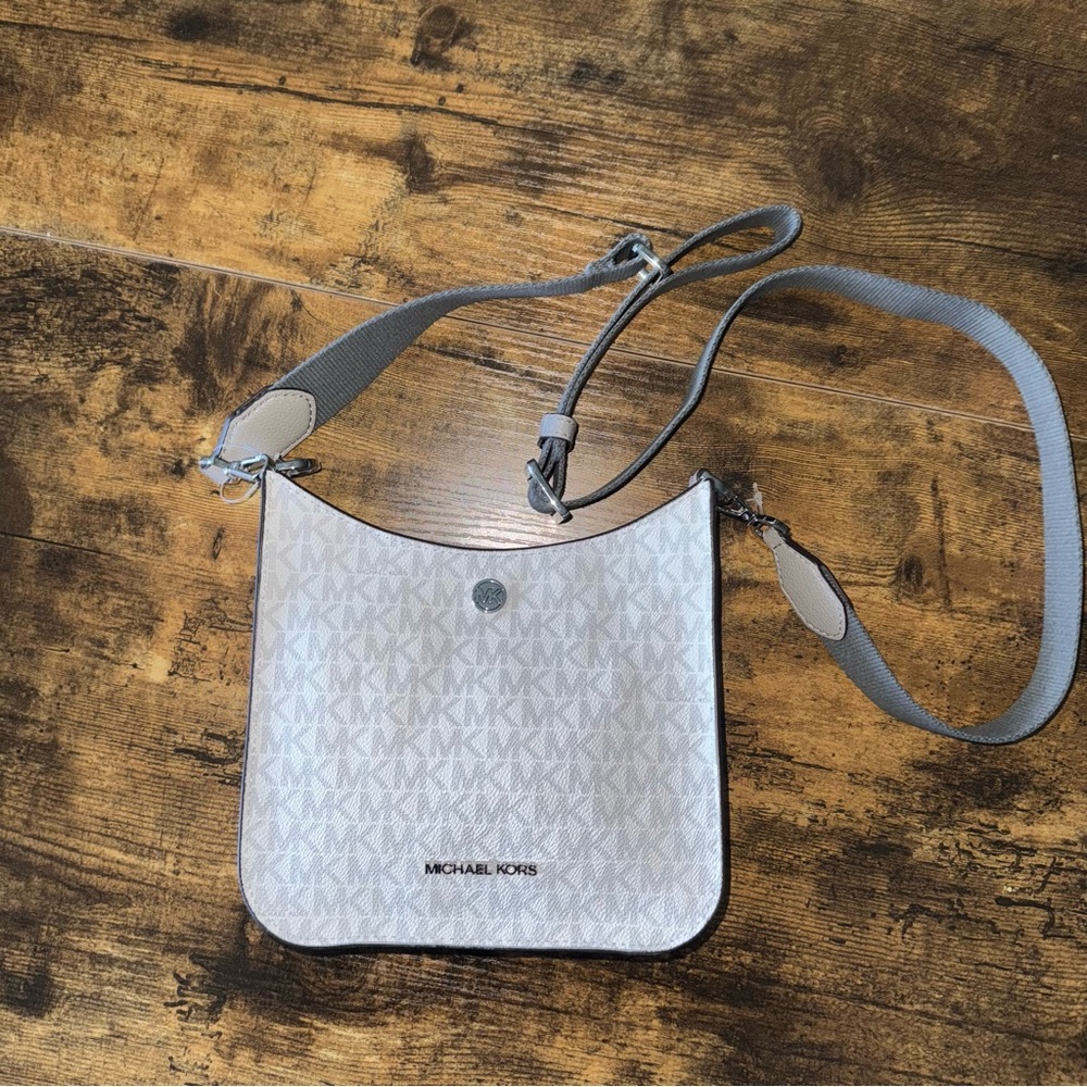Michael Kors Crossbody Bag
